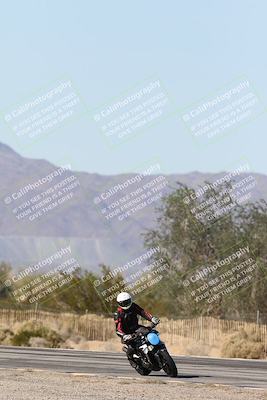 media/Dec-01-2025-Moto Forza (Mon) [[2daa91e15f]]/3-Beginner Group/Session 3 (Turn 3)/